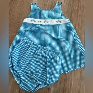 Vintage simply basic embroidered gingham outfit